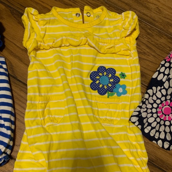 Carter’s 3 month rompers - Picture 3 of 4